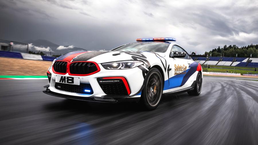  BMW M8 Competition Coupe MotoGP Safety Car (F92) 2019 года  (фото 15 из 38)